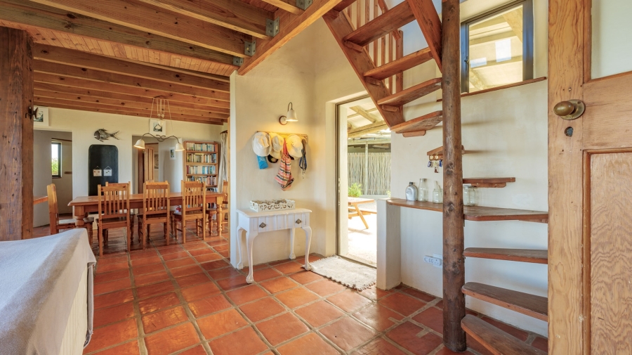 6 Bedroom Property for Sale in Suiderstrand Western Cape